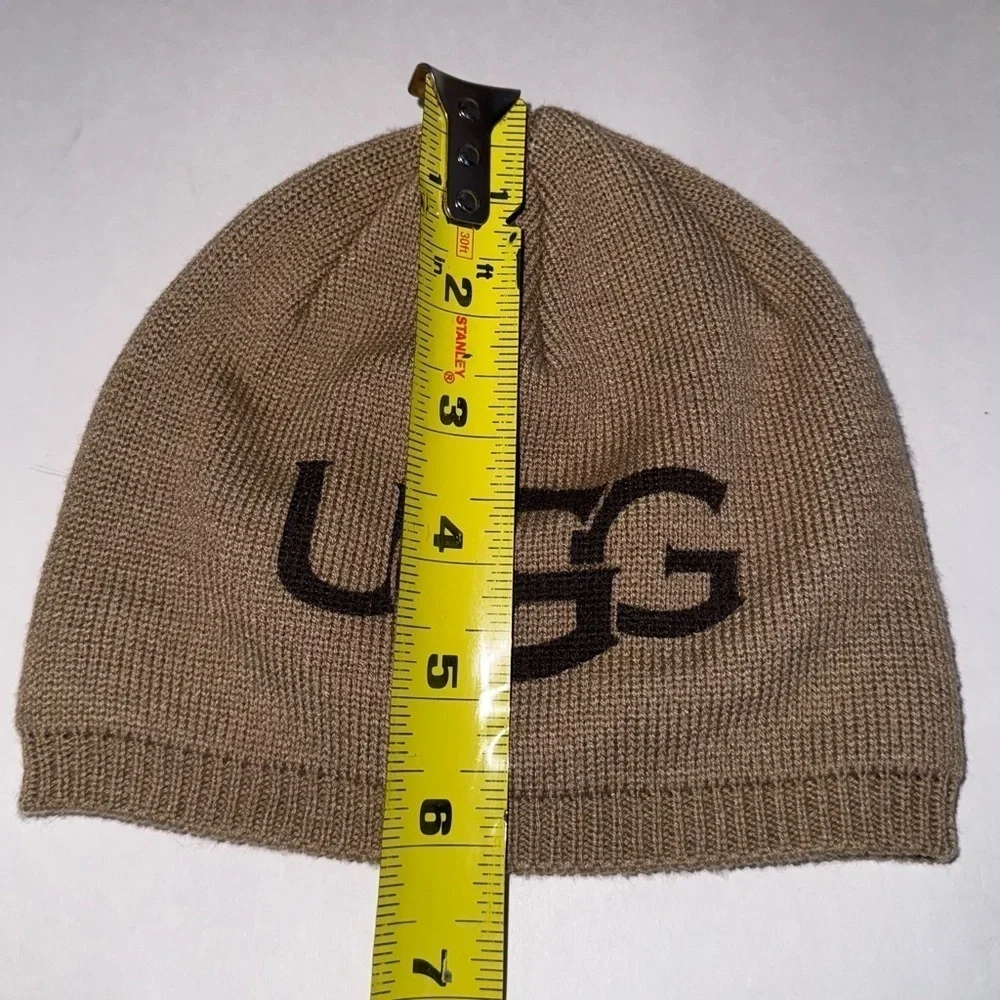 UGG darling beanie